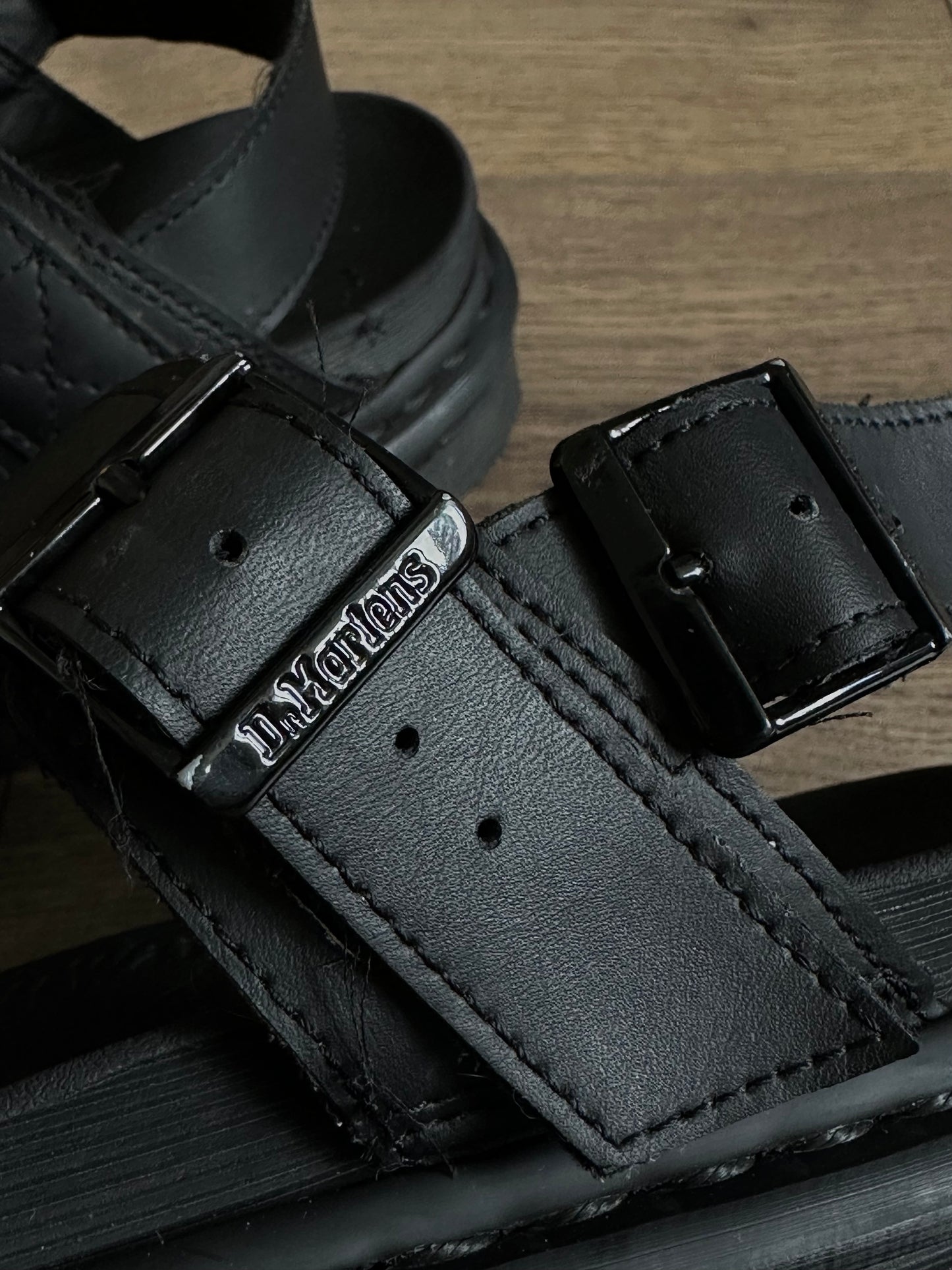 Сандалі Dr.Martens Voss(39)