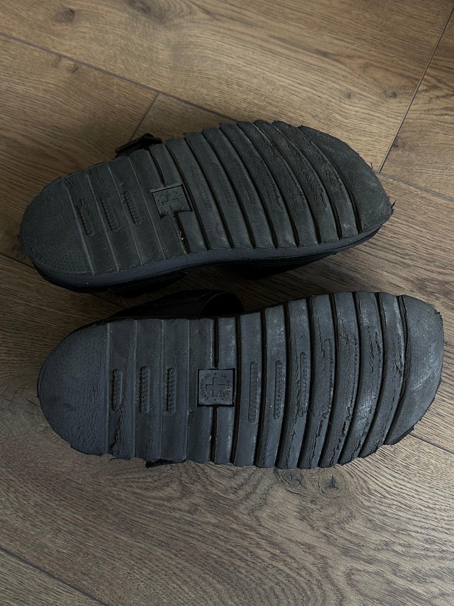 Сандалі Dr.Martens Voss(39)