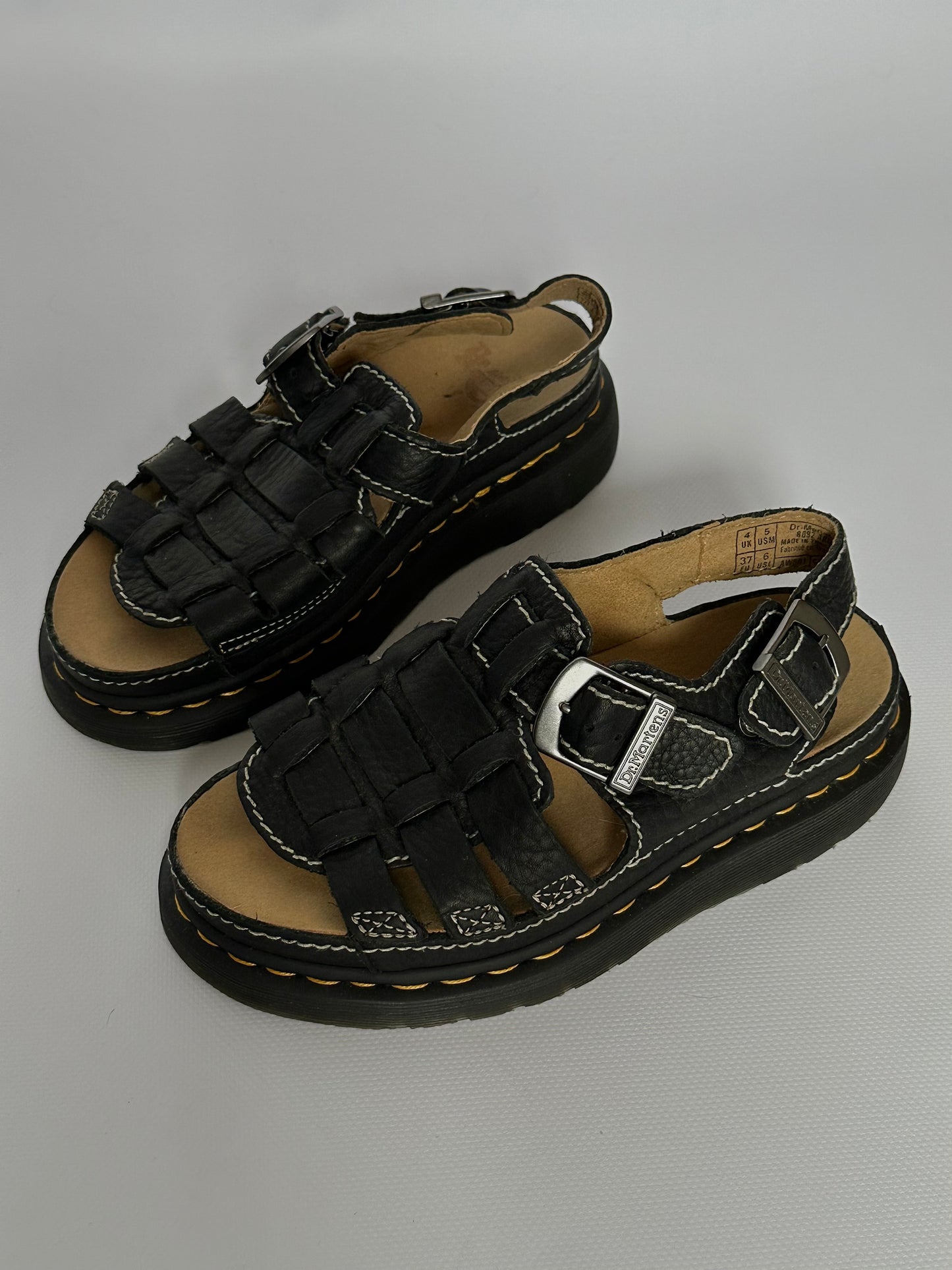 Вінтажні шкіряні сандалі Dr.Martens 8092 Fisherman(37-37,5)