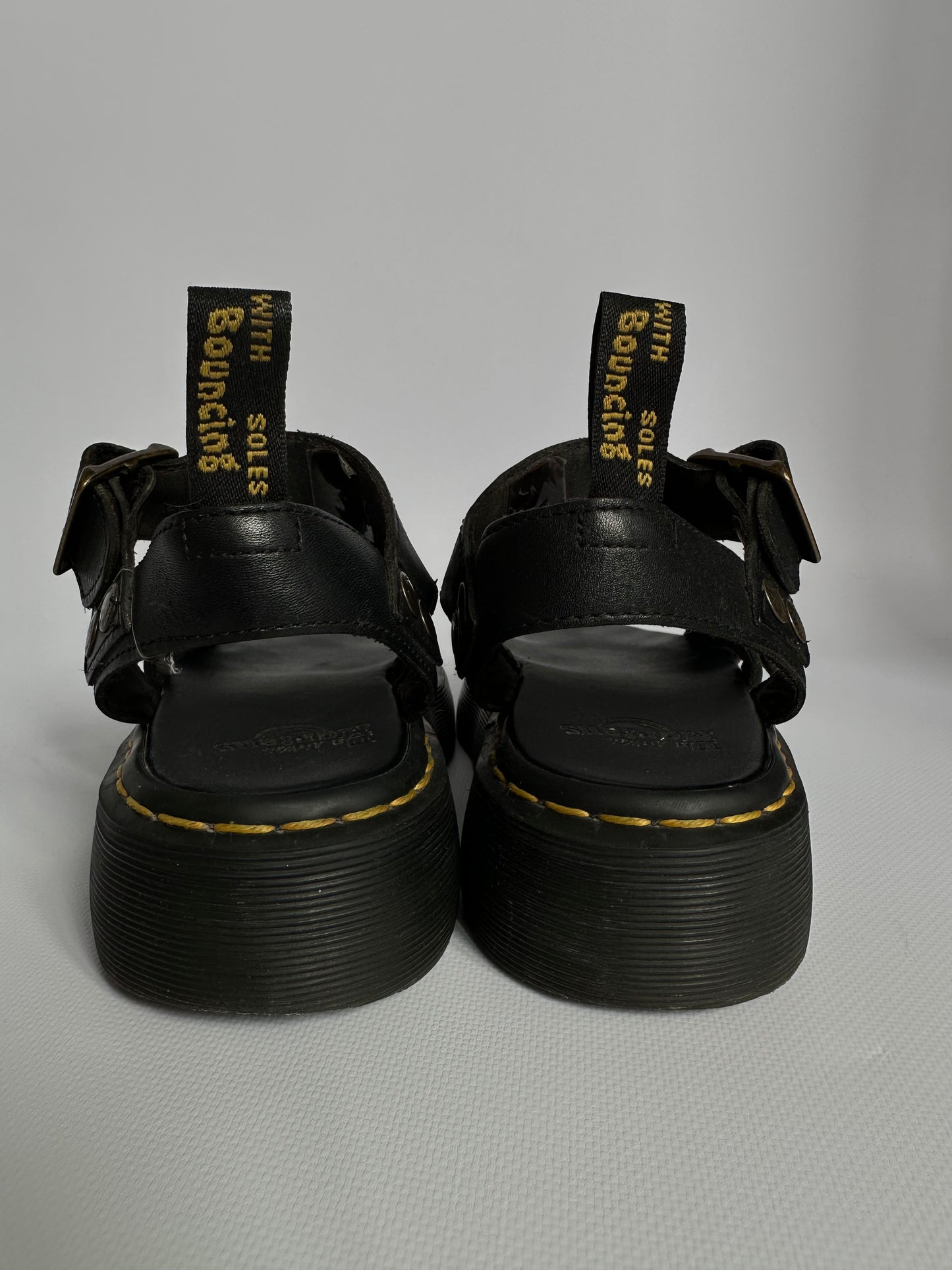 шкіряні сандалі Dr.Martens Gryphon Quad(38)