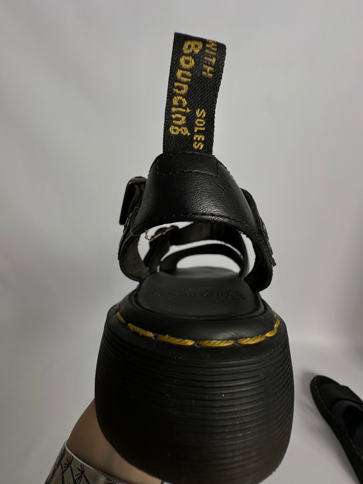 шкіряні сандалі Dr.Martens Gryphon Quad(38)