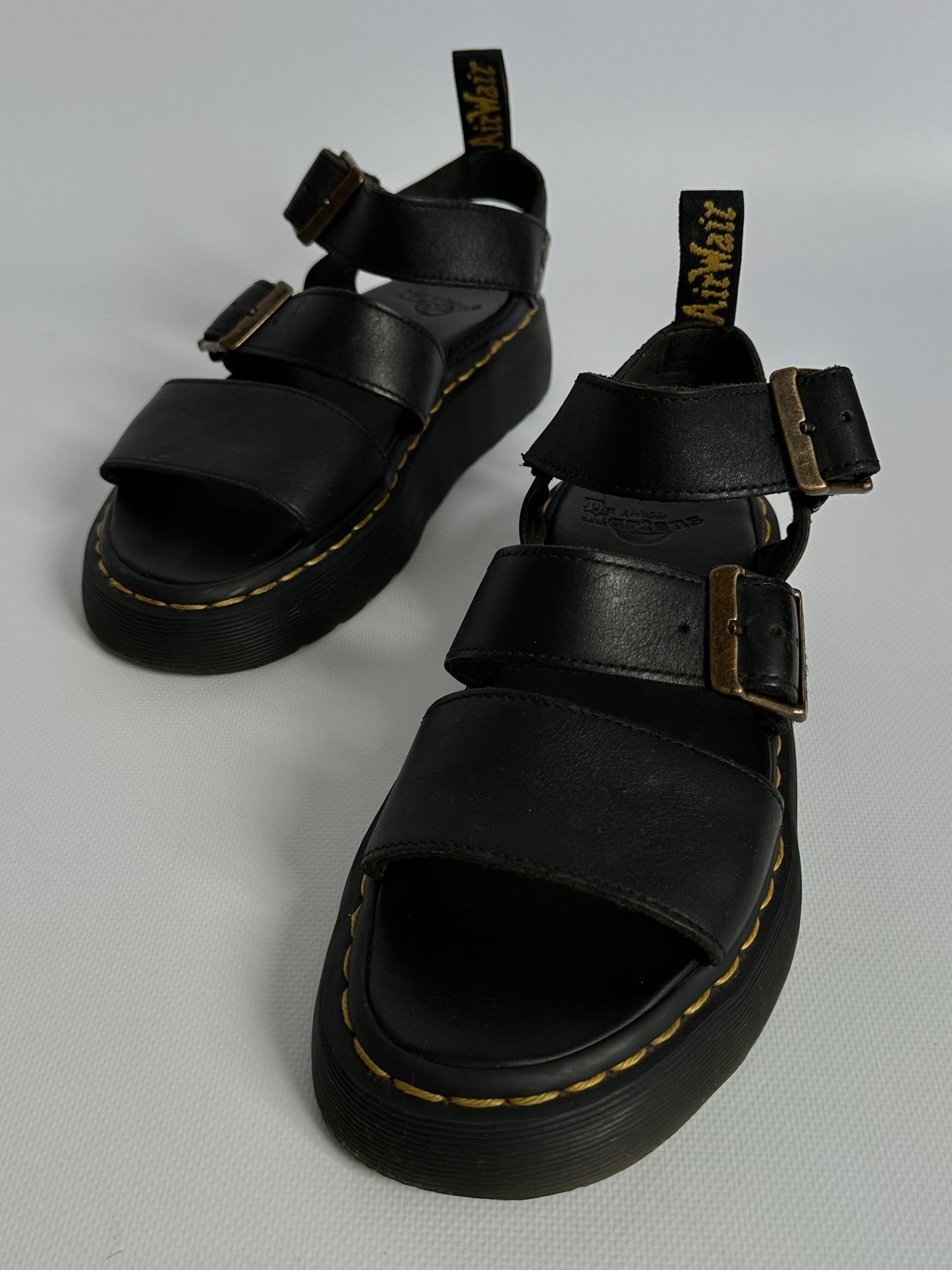 шкіряні сандалі Dr.Martens Gryphon Quad(38)