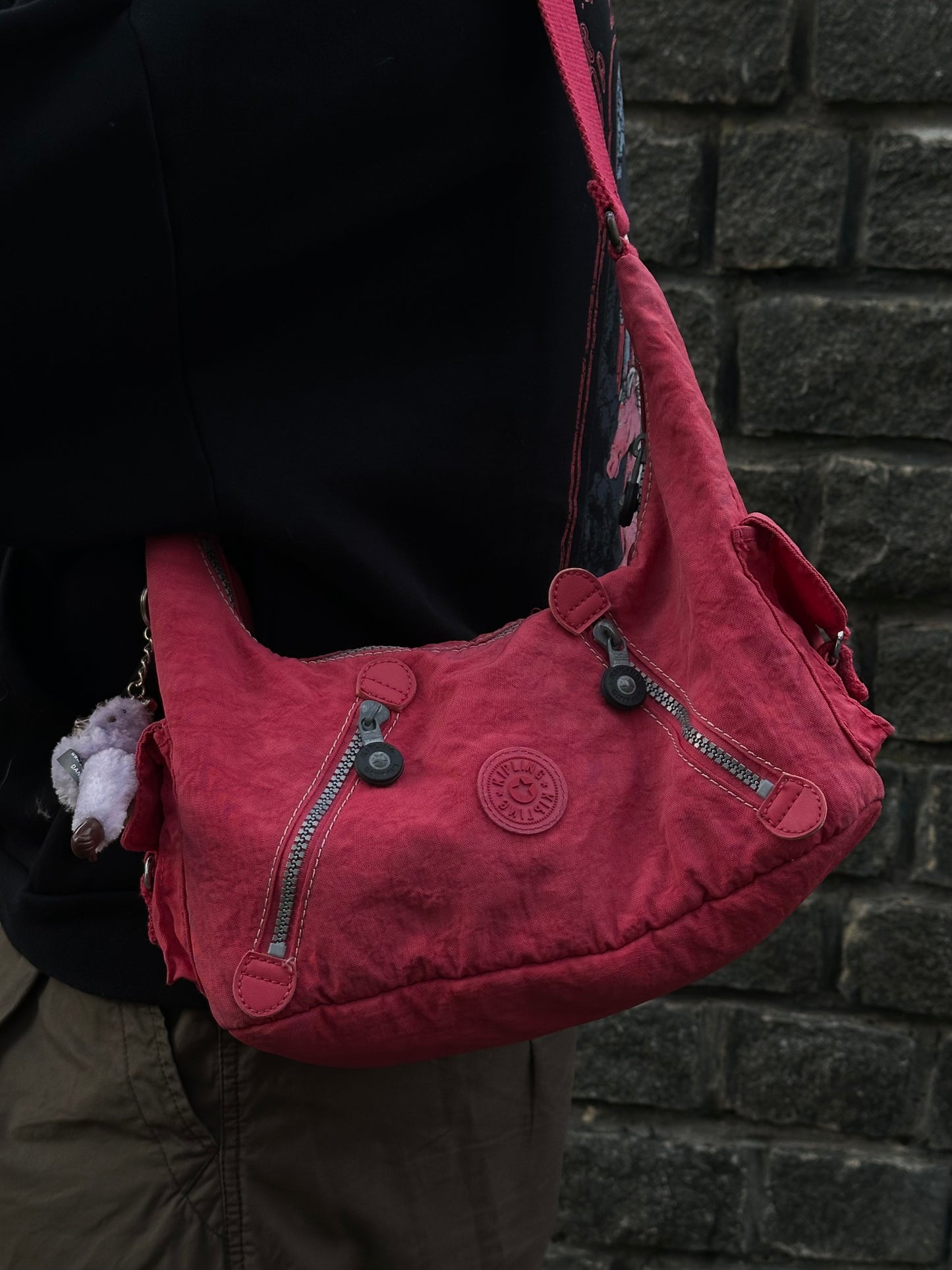 Рожева сумка багет Kipling
