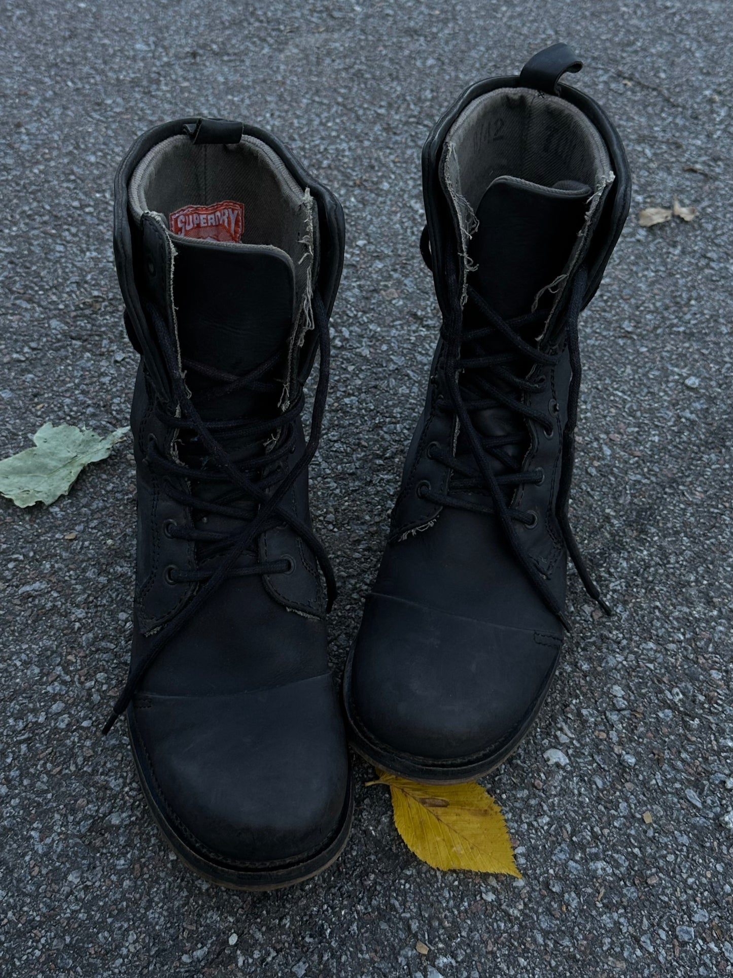гранжові черевики Superdry(41-42)