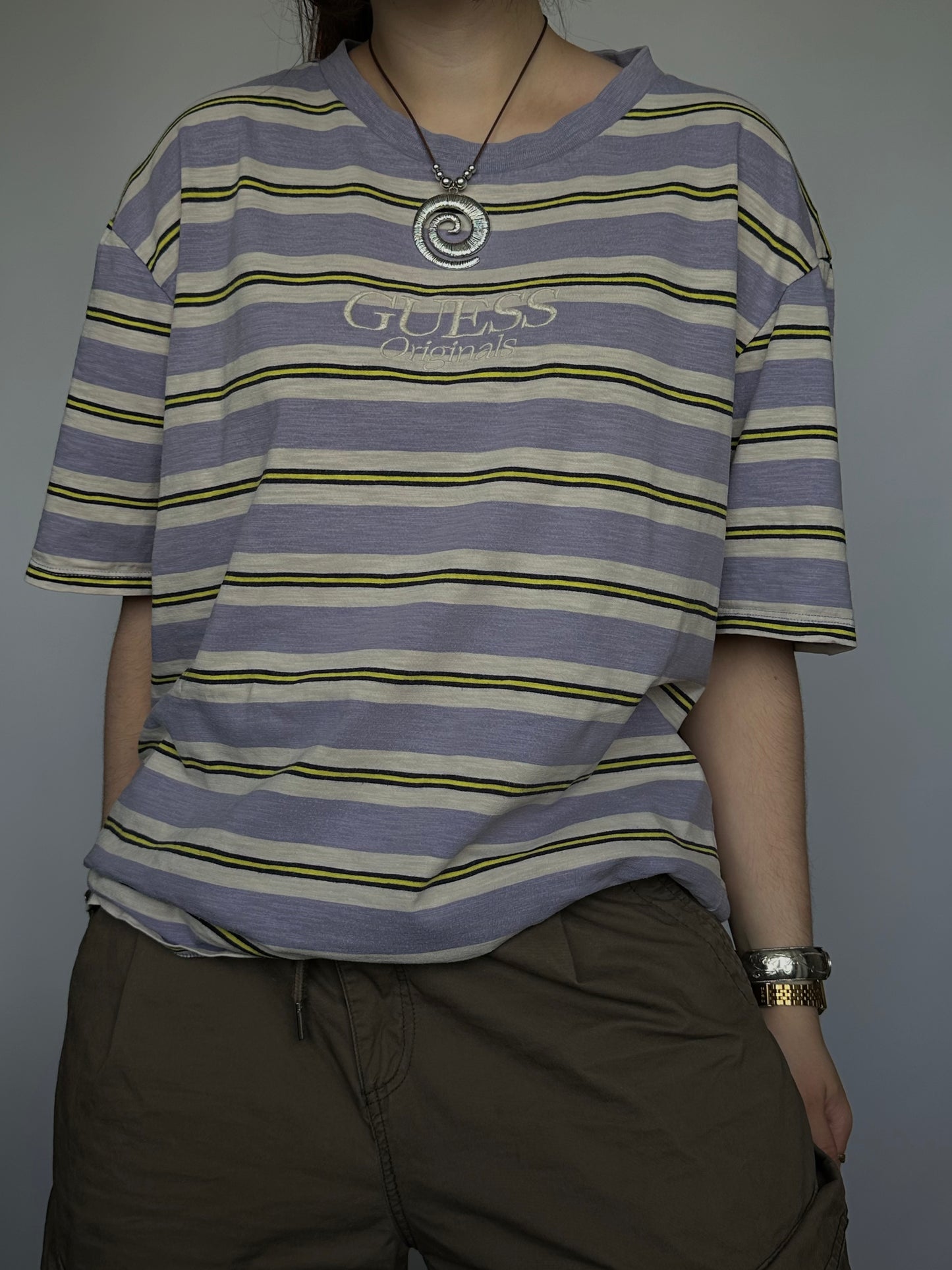 Оригінальна вінтажна футболка Guess(L)