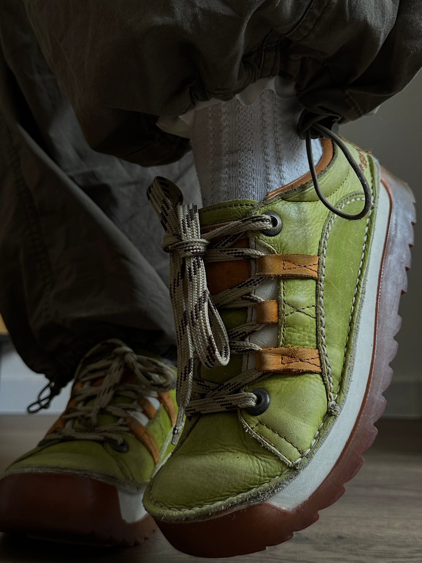 Шкіряні froggy кросівки на платформі The Art Shoe Company (40)