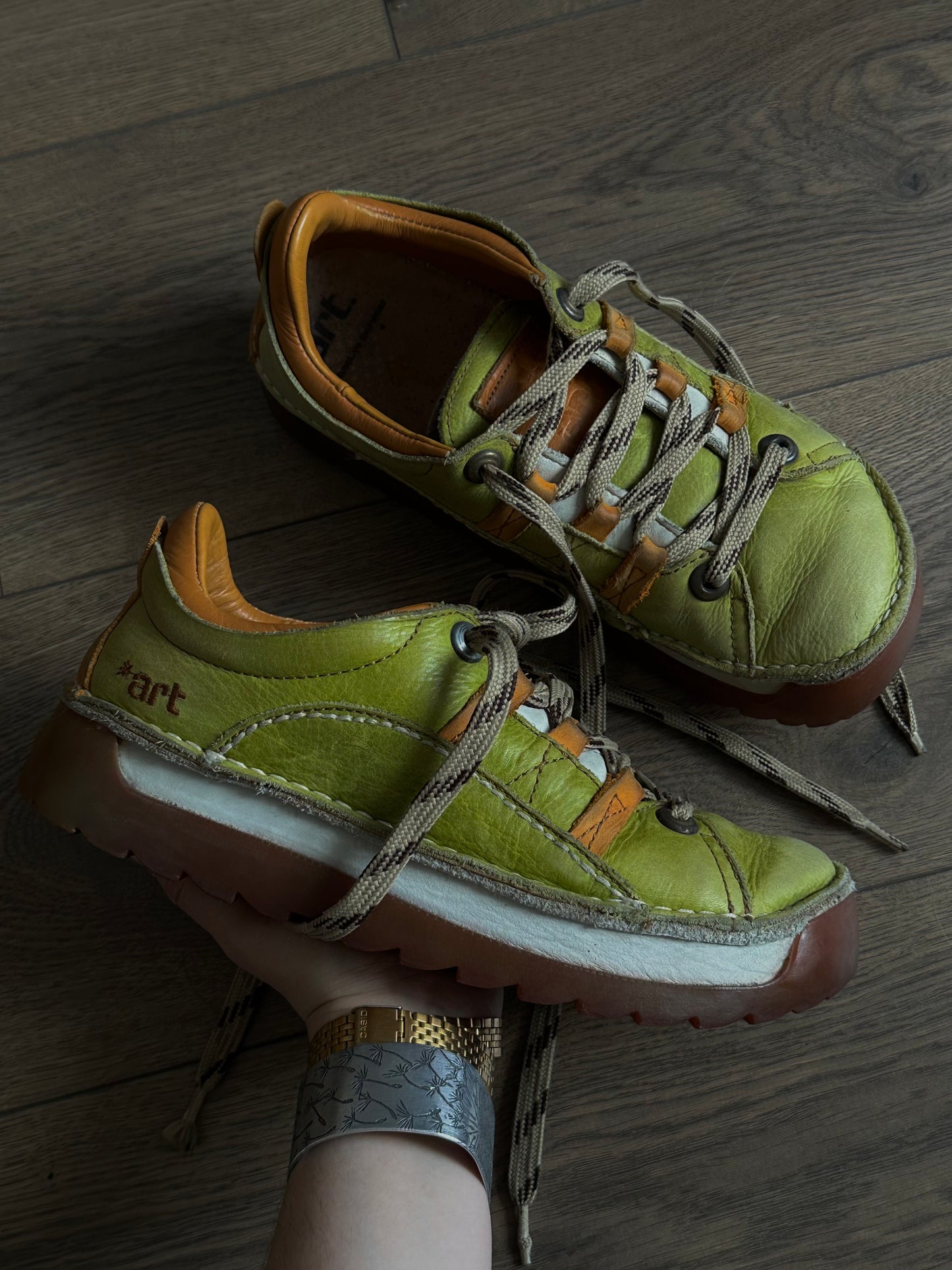 Шкіряні froggy кросівки на платформі The Art Shoe Company (40)