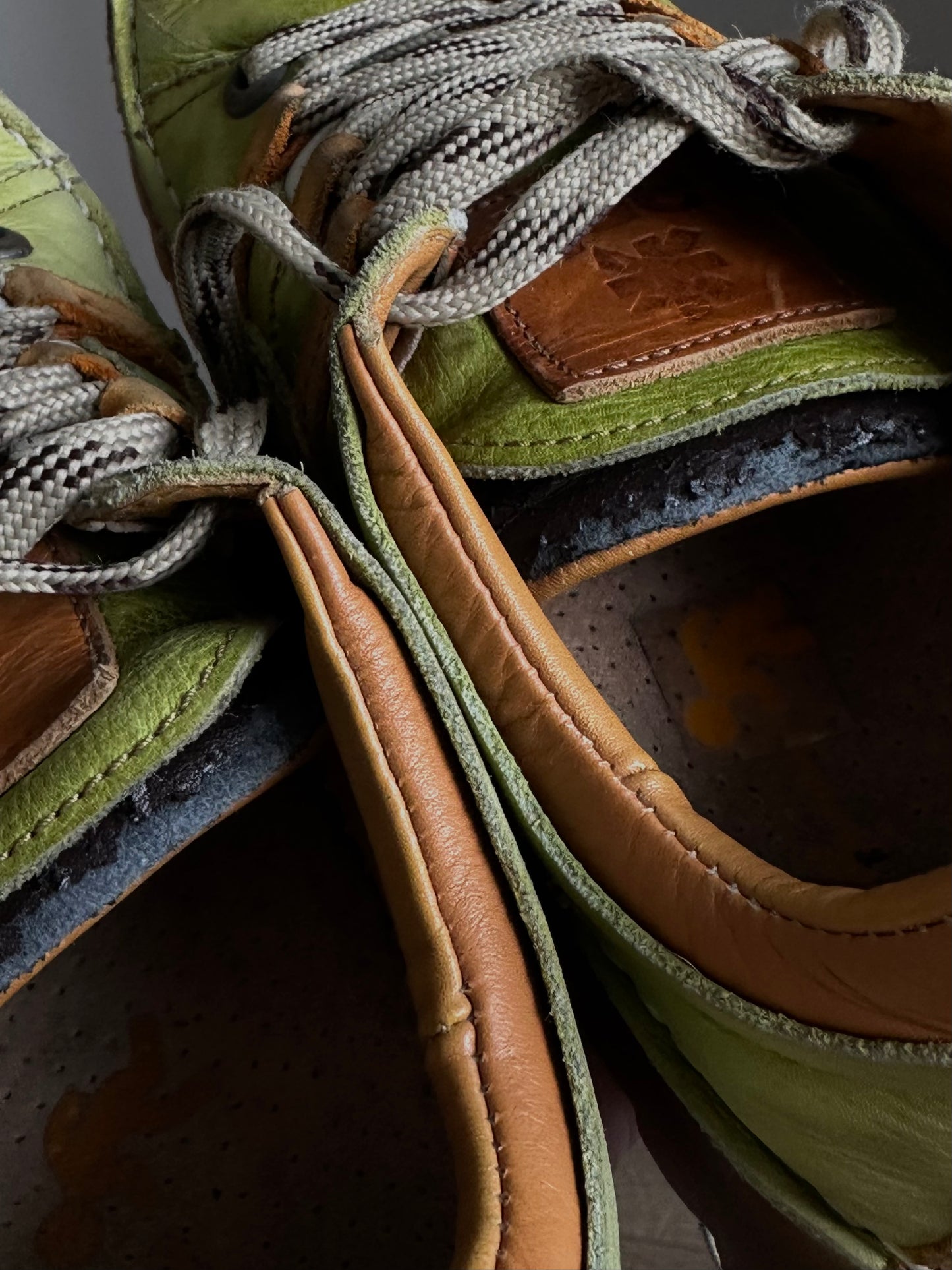 Шкіряні froggy кросівки на платформі The Art Shoe Company (40)