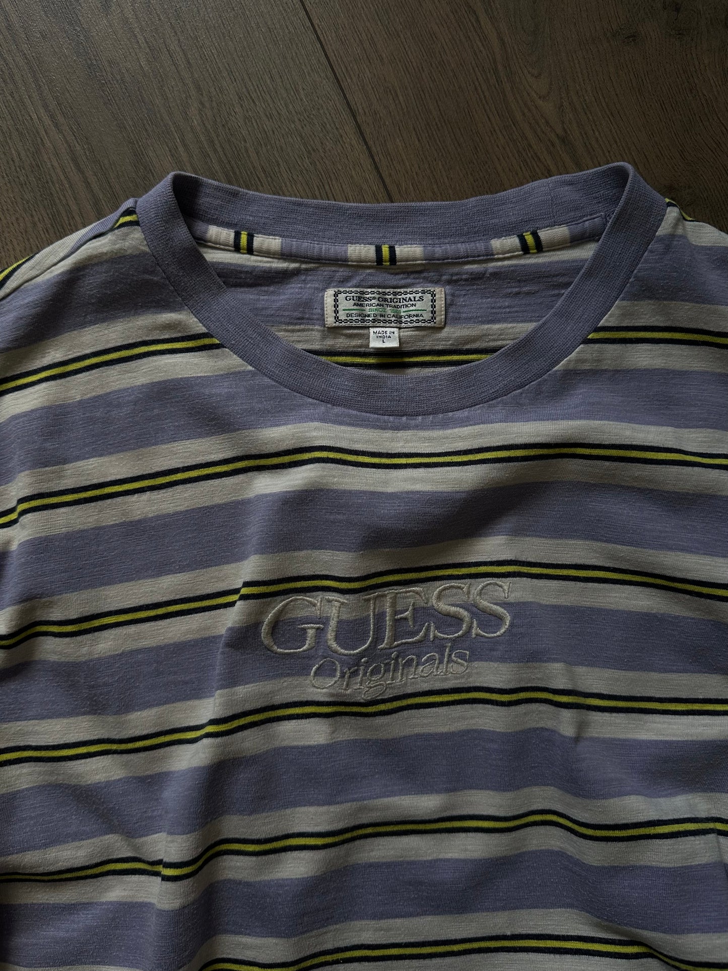 Оригінальна вінтажна футболка Guess(L)